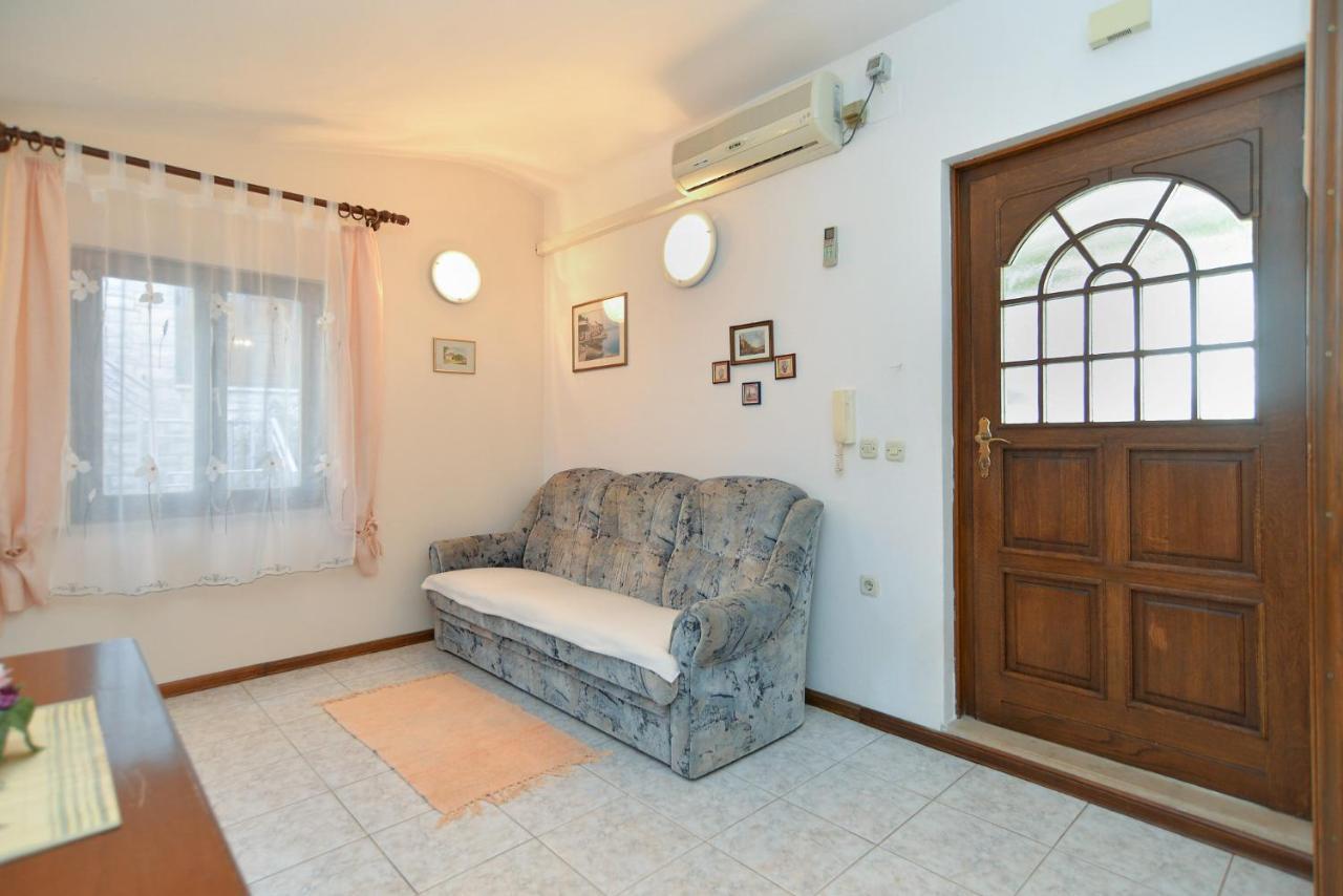 Apartments Vrcevan 811 Medulin Exterior photo