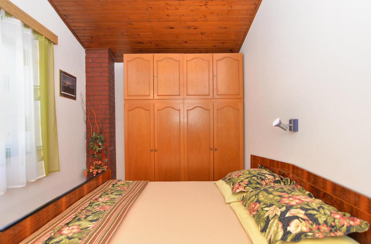 Apartments Vrcevan 811 Medulin Exterior photo