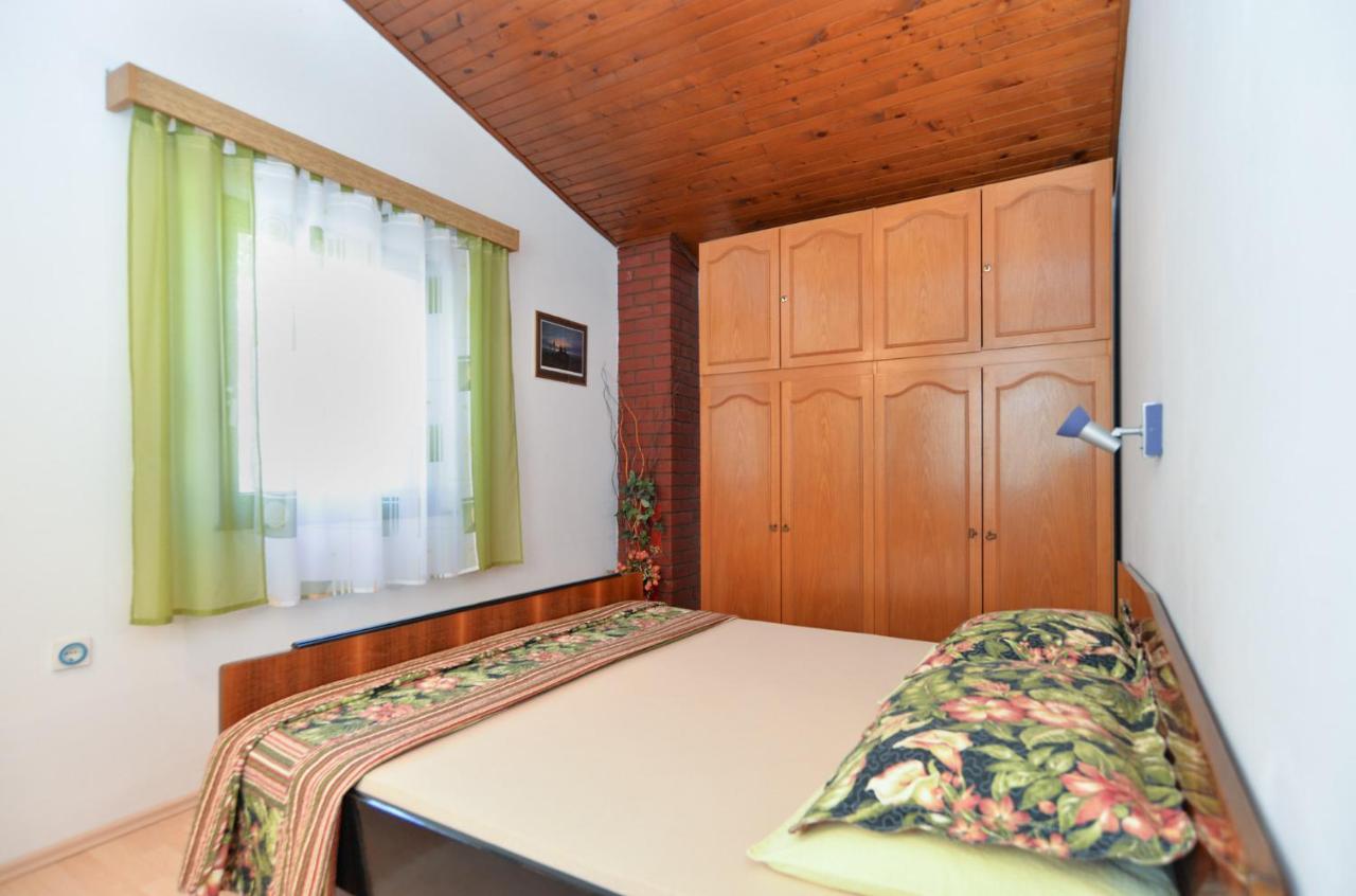 Apartments Vrcevan 811 Medulin Exterior photo