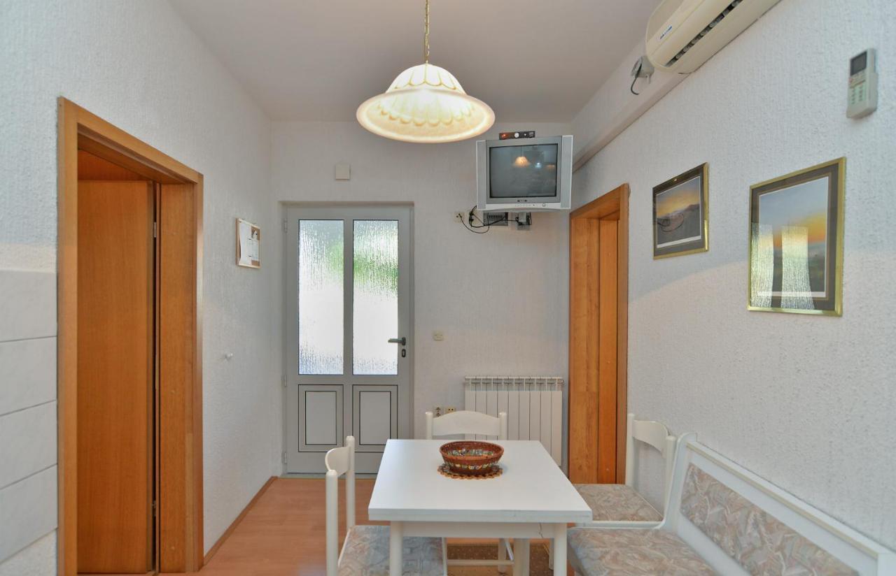 Apartments Vrcevan 811 Medulin Exterior photo