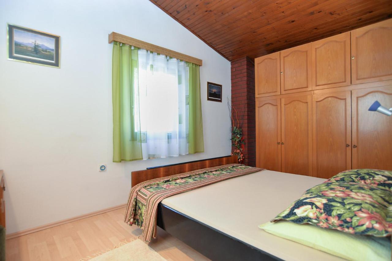 Apartments Vrcevan 811 Medulin Exterior photo